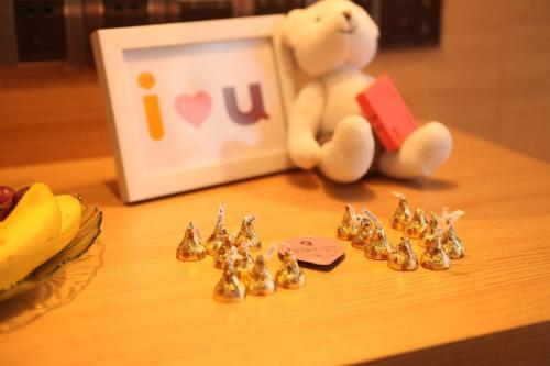 iu hotel xian zhong gu lou square