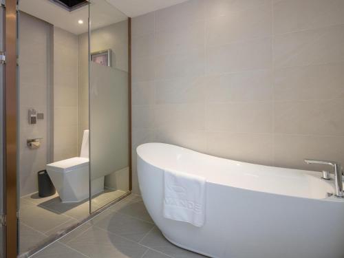 lavande hotel yangchun donghu