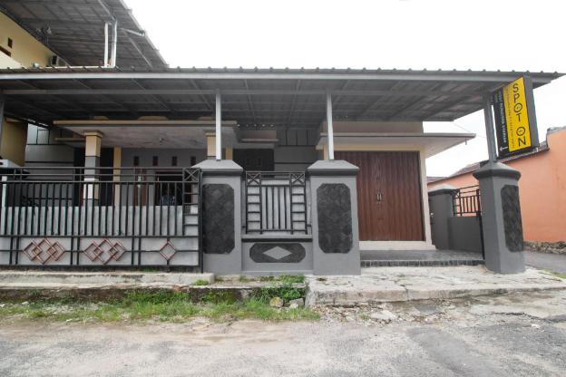 spot on 3005 kost rumaisha syariah