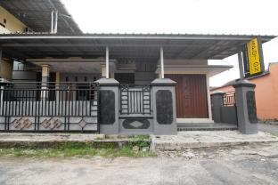 spot on 3005 kost rumaisha syariah