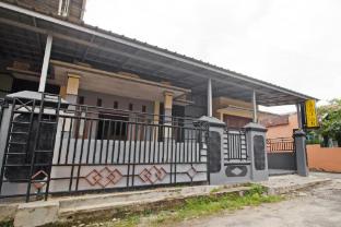 spot on 3005 kost rumaisha syariah