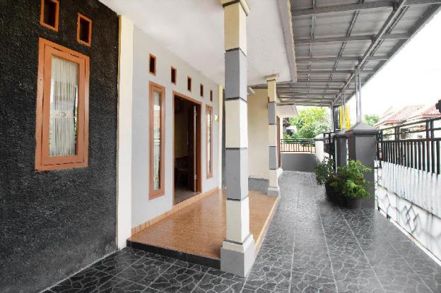 spot on 3005 kost rumaisha syariah