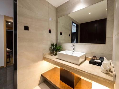 vx wuxi jiangyin xiangshan road gym hotel