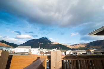 etavia yufuin ekimae