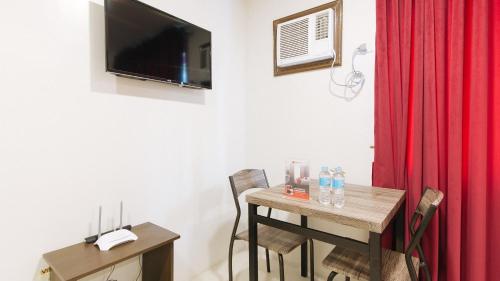 reddoorz near fernwoods garden quezon city