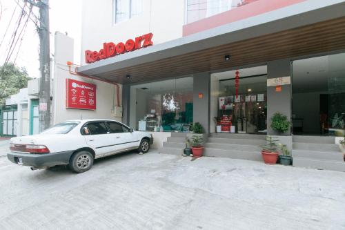 reddoorz near fernwoods garden quezon city