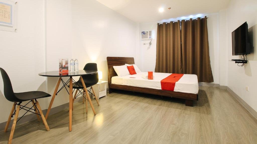 reddoorz near zobel roxas st