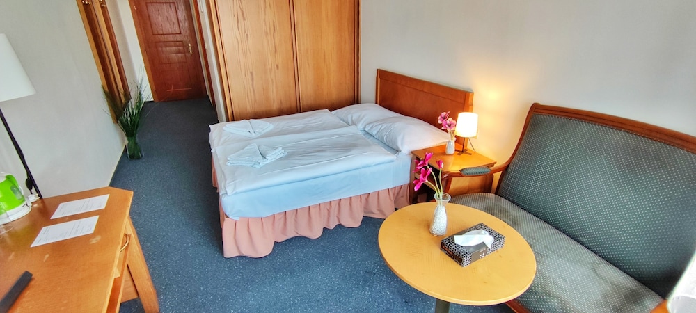 hotel magnolia roudnice