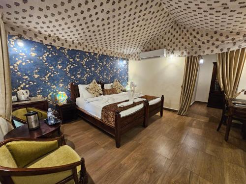 gir lion safari camp