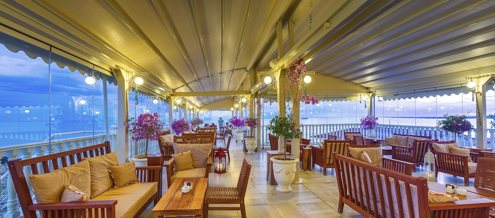 potidea palace hotel