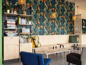 Greet Brussels Airport Zaventem,,2 star