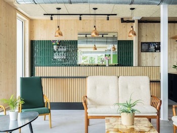 greet brussels airport zaventem