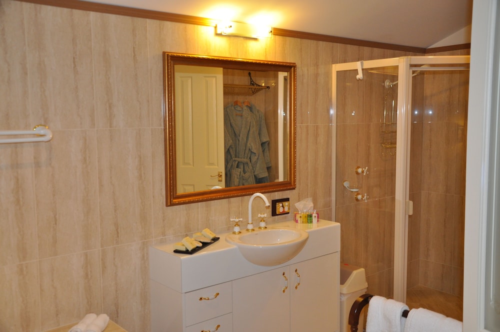bli bli house riverside retreat
