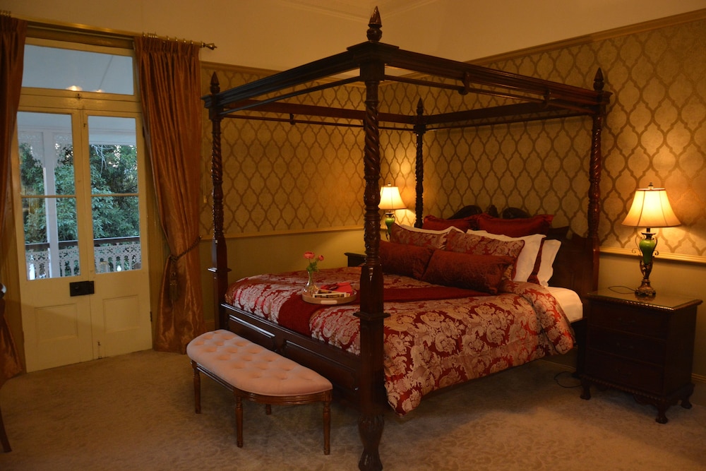 bli bli house riverside retreat