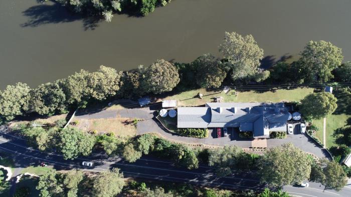 bli bli house riverside retreat