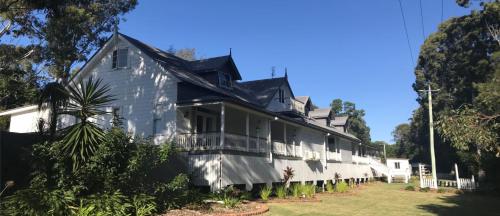 bli bli house riverside retreat