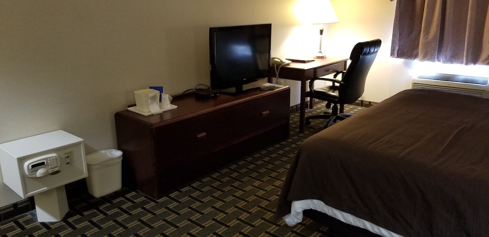fairbridge inn and suites batavia darien amusement park