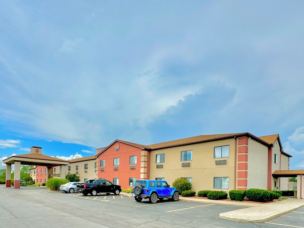 fairbridge inn and suites batavia darien amusement park