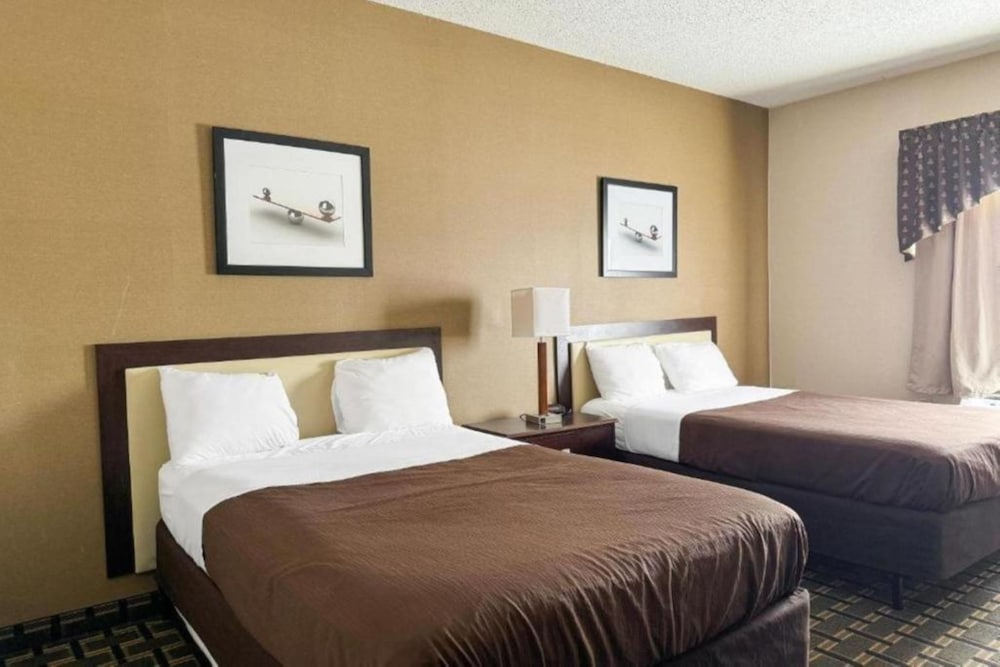 fairbridge inn and suites batavia darien amusement park