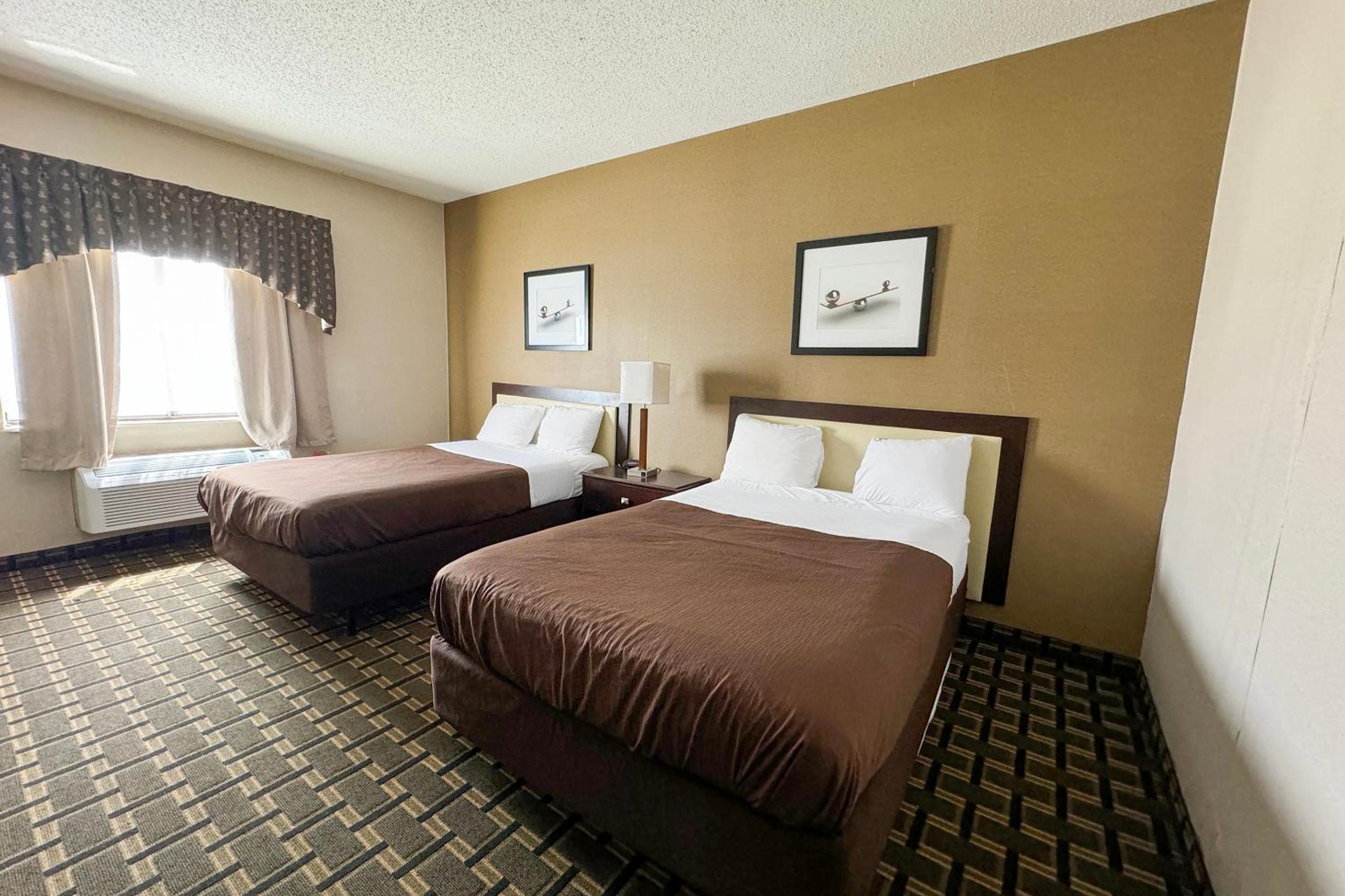 fairbridge inn and suites batavia darien amusement park
