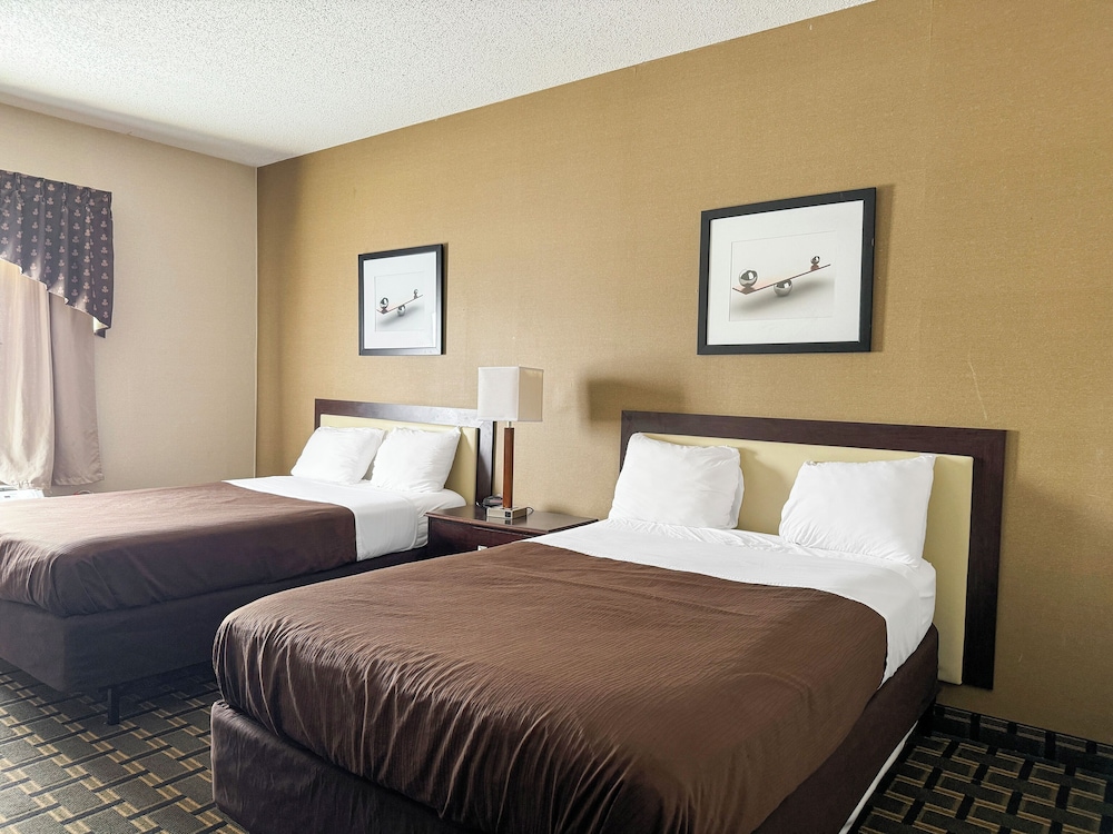 fairbridge inn and suites batavia darien amusement park