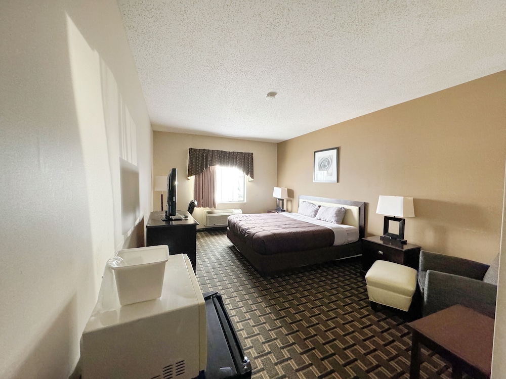 fairbridge inn and suites batavia darien amusement park