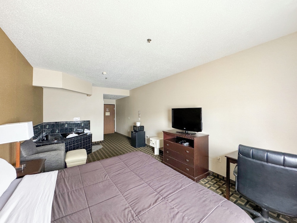 fairbridge inn and suites batavia darien amusement park