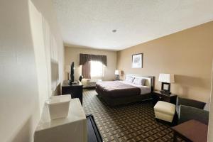 fairbridge inn and suites batavia darien amusement park