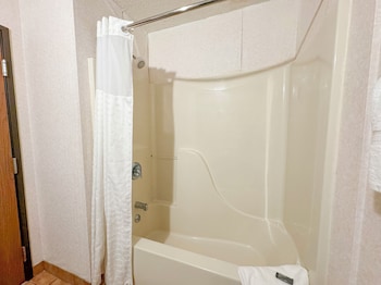 Fairbridge Inn & Suites Batavia - Darien Amusement Park,Genesee County>>Batavia,2.5 star