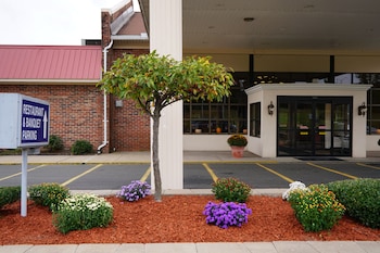 Rodeway Inn & Suites,East Windsor>>Connecticut,2 star