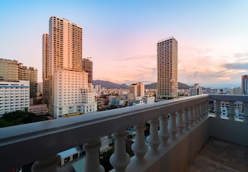 sunrise nha trang beach hotel and spa