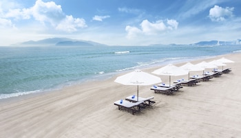 sunrise nha trang beach hotel and spa