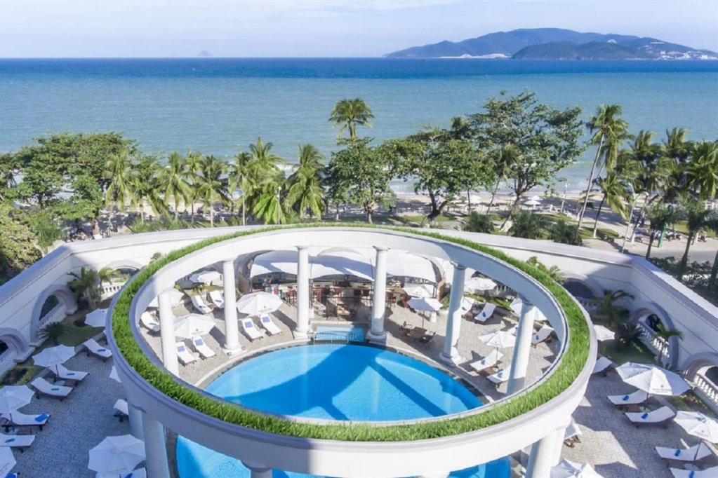 sunrise nha trang beach hotel and spa
