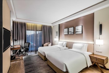 aber al takhassusi hotel