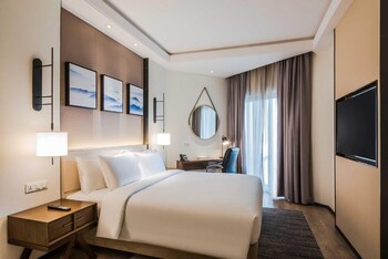 aber al takhassusi hotel