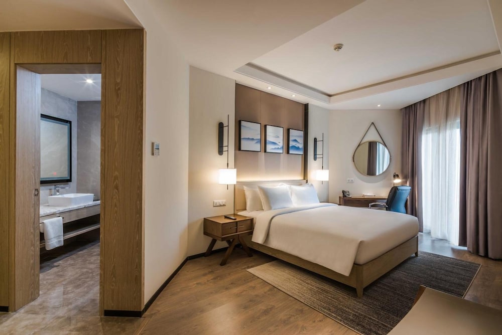 aber al takhassusi hotel