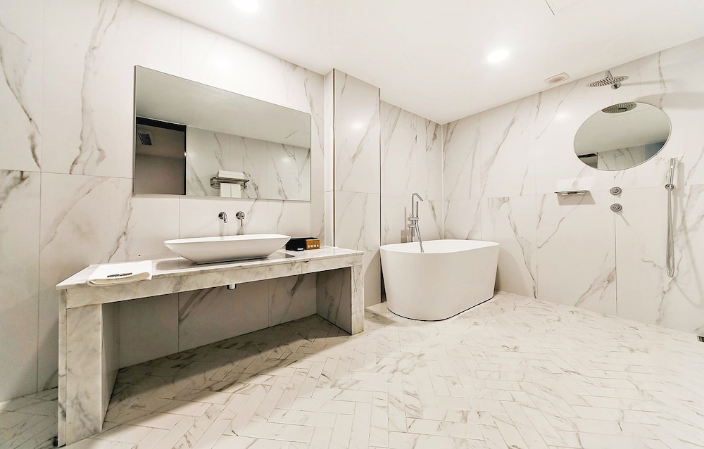 hotel noblestay