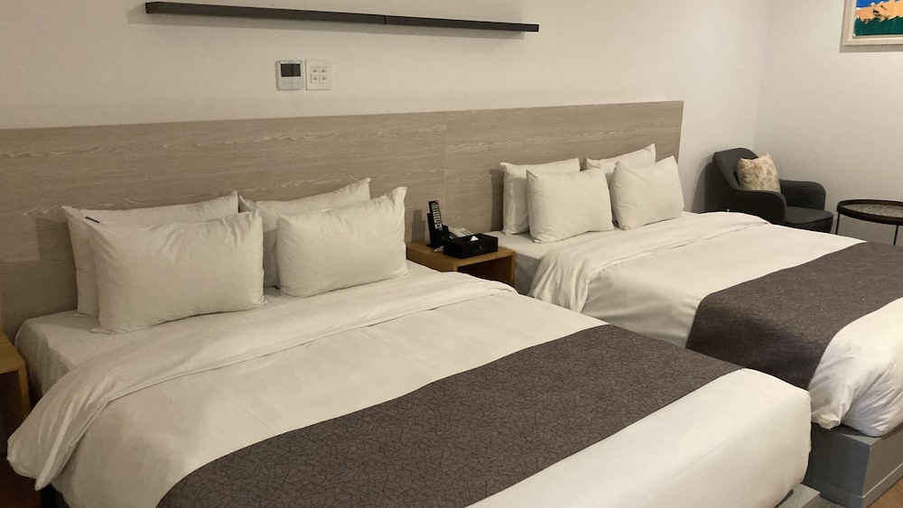 hotel noblestay