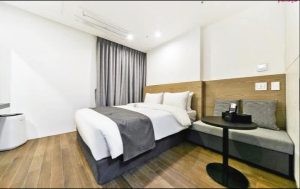 hotel noblestay