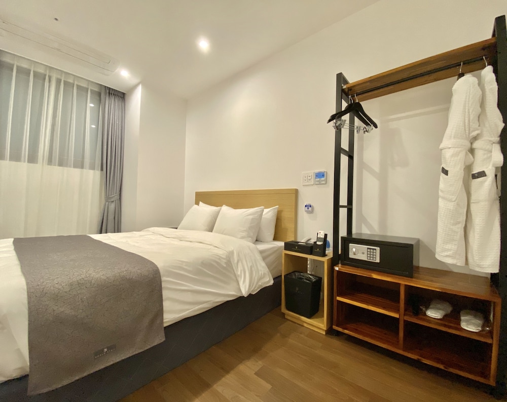 hotel noblestay