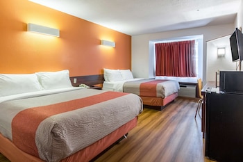 motel 6 streetsboro oh