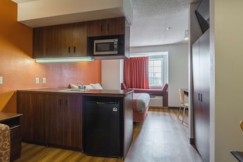 motel 6 streetsboro oh