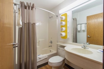 motel 6 streetsboro oh