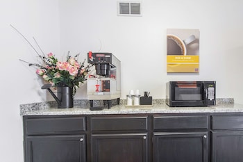 motel 6 streetsboro oh