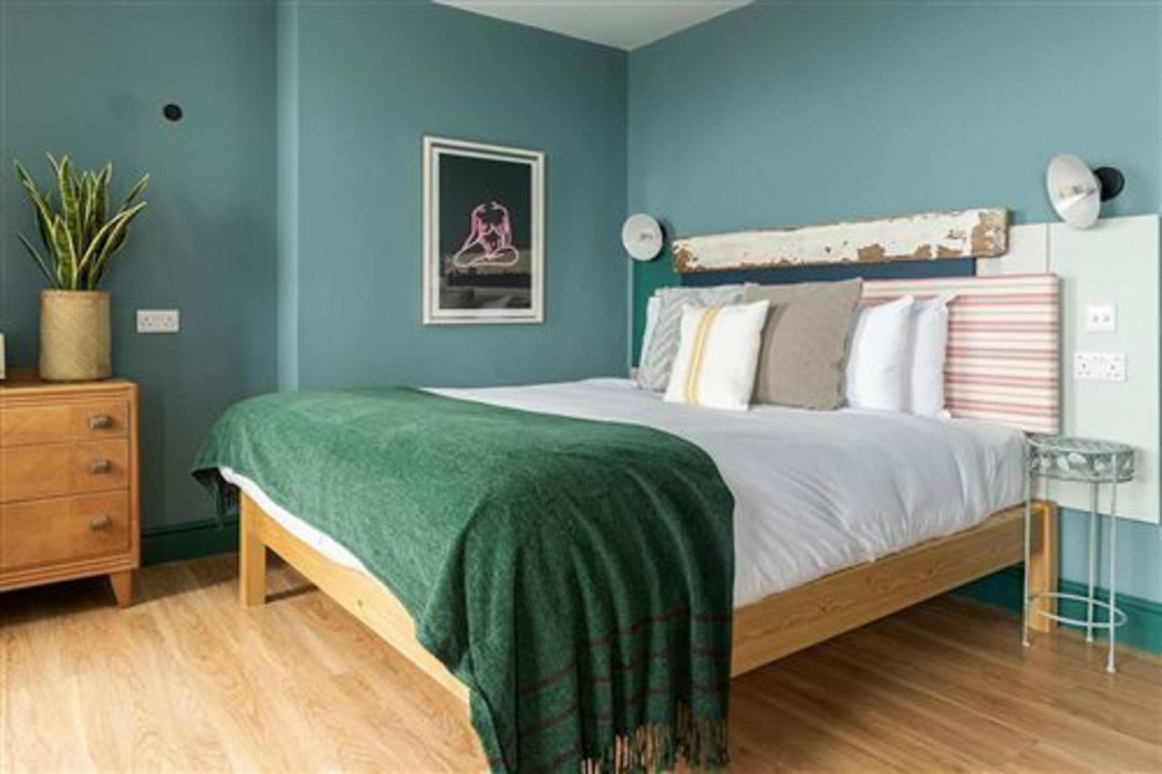West Beach Hotel Brighton,,3 star