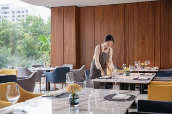 voco nanjing oriental pearl by ihg