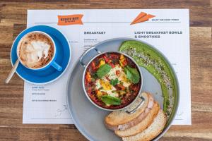 parkes international motor inn