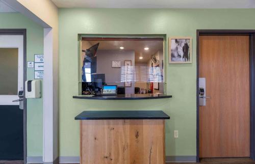 extended stay america select suites lubbock west