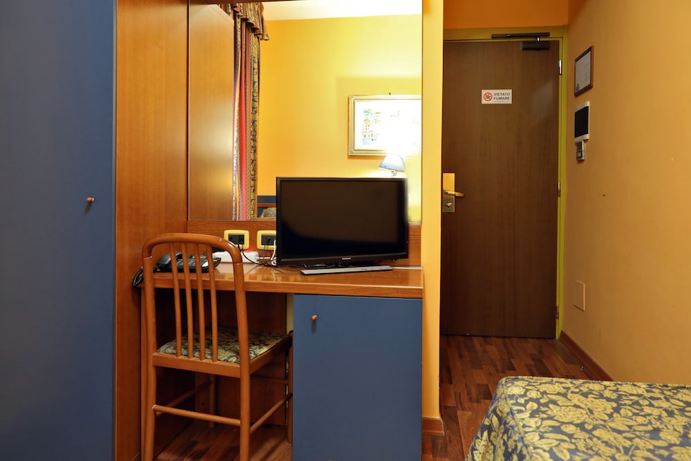 Albergo Al Castello,,3 star