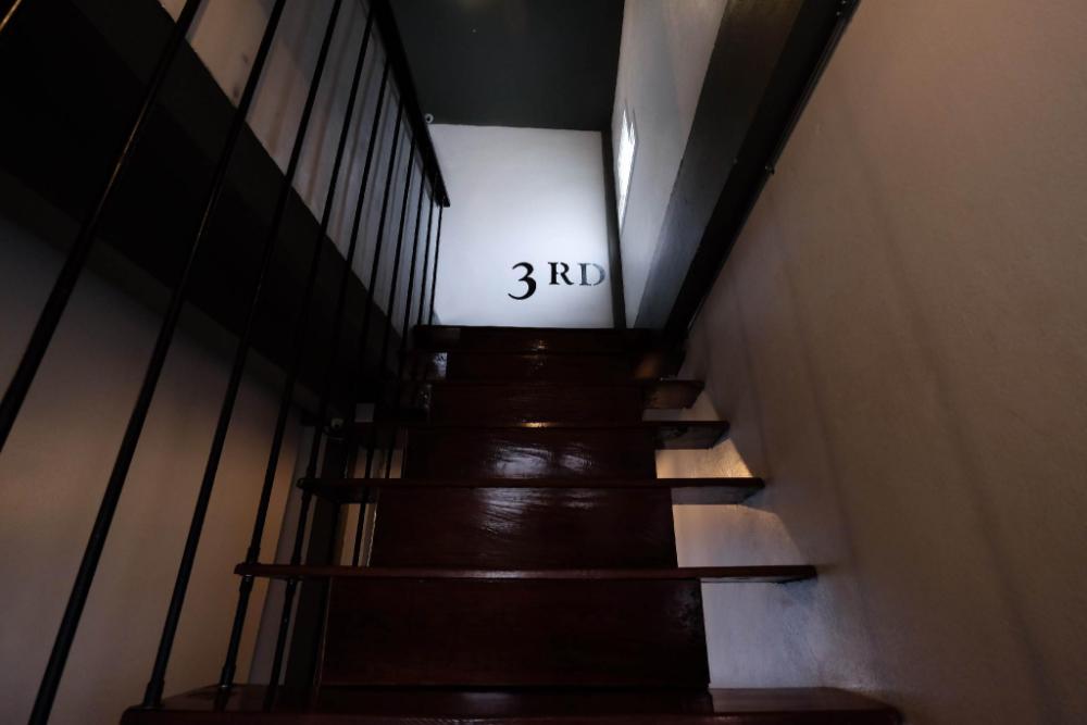 sailomyen cafe and hostel